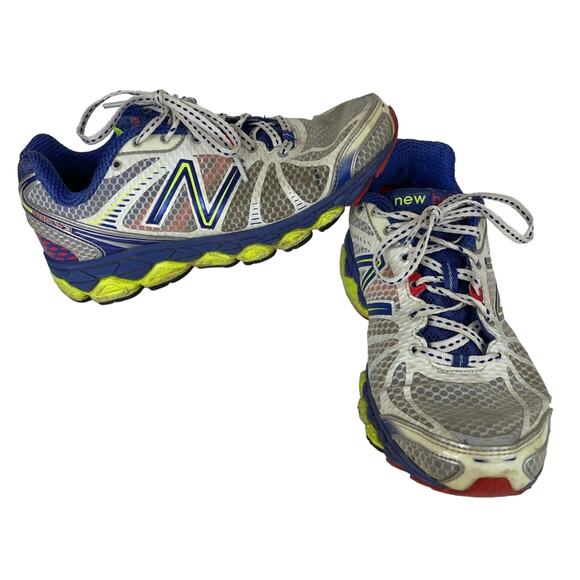 New Balance Womens Running Shoe 880v3 size 6.5 - Picture 1 of 9